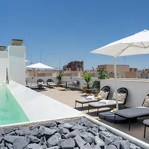 Апарт-отель Limehome Calle Torcuato Luca De Tena - Digital Access, Севилья