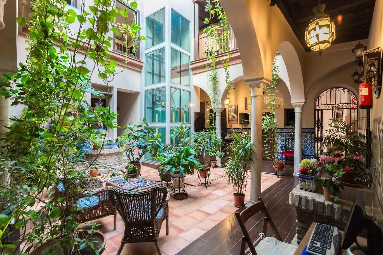 Hotel Patio De Las Cruces Севилья